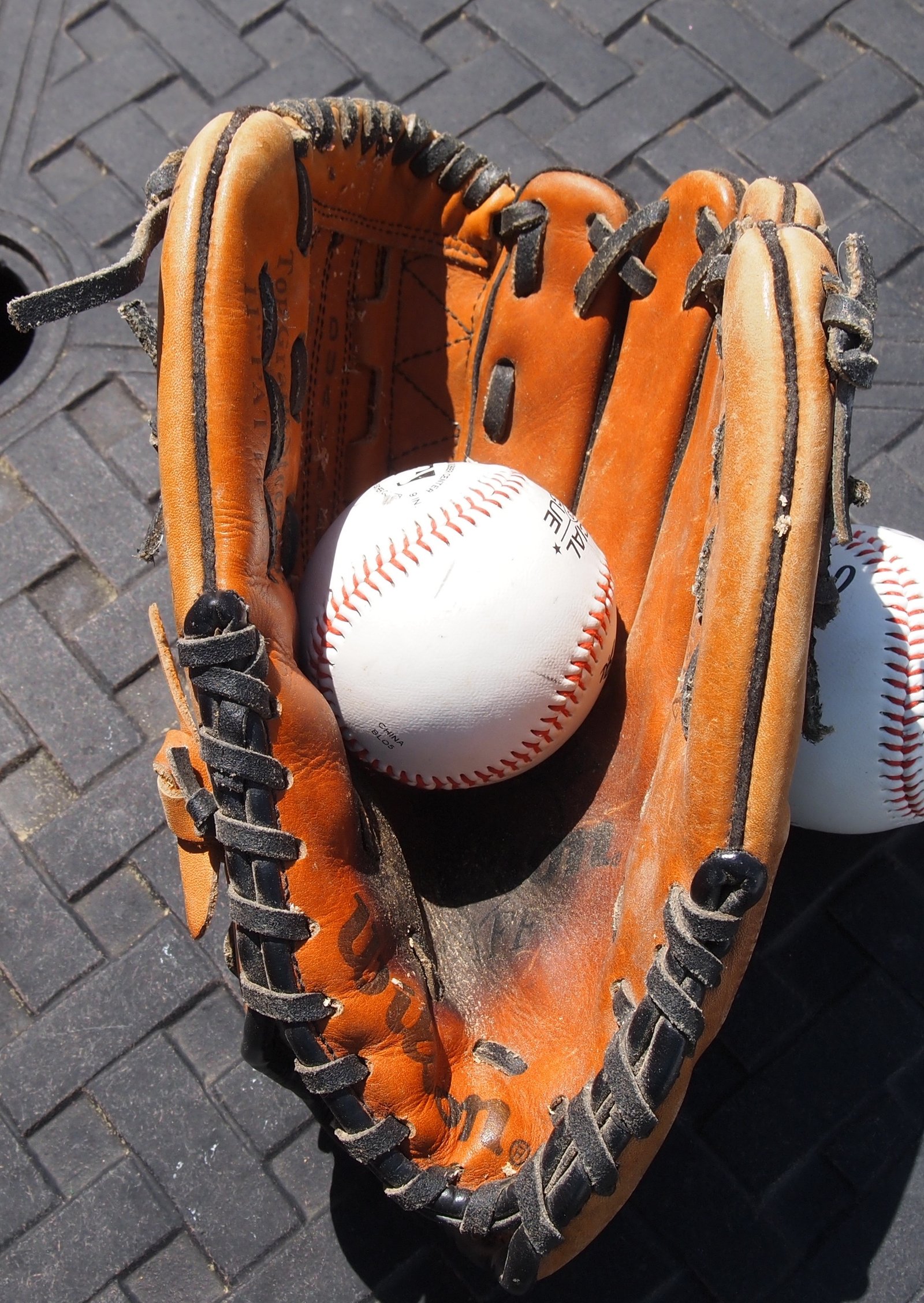 Fixing A Cracked Baseball Glove - Love Your Leather Mitt - LastBase